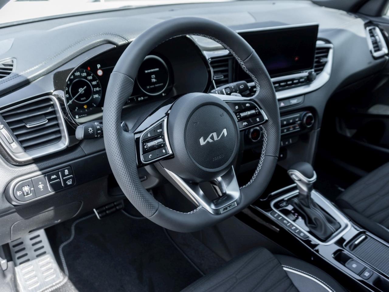 KIA Ceed SW 1.5T DCT GT-Line Navi Kamera JBL-Sound