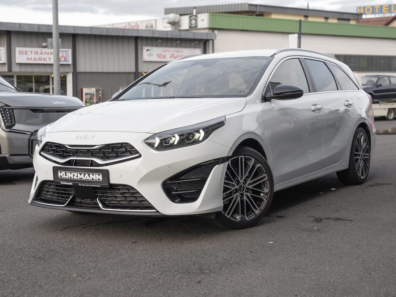 KIA Ceed SW 1.5T DCT GT-Line Navi Kamera ACC JBL