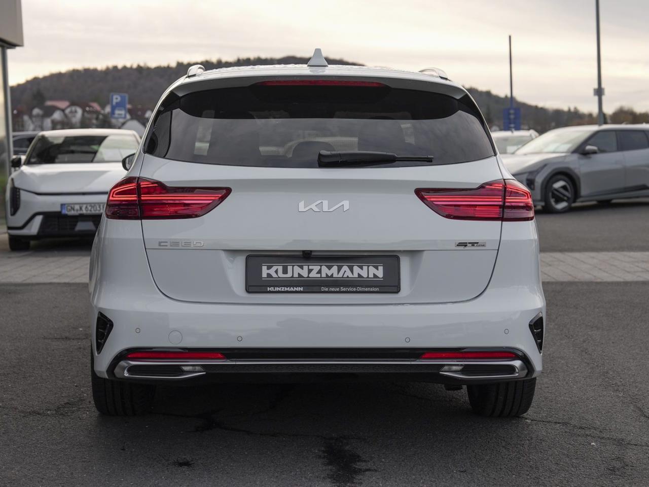 KIA Ceed SW 1.5T DCT GT-Line Navi Kamera ACC JBL