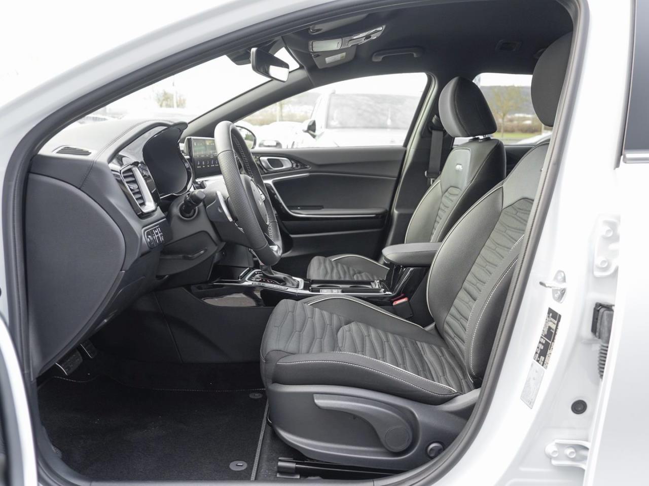 KIA Ceed SW 1.5T DCT GT-Line Navi Kamera ACC JBL