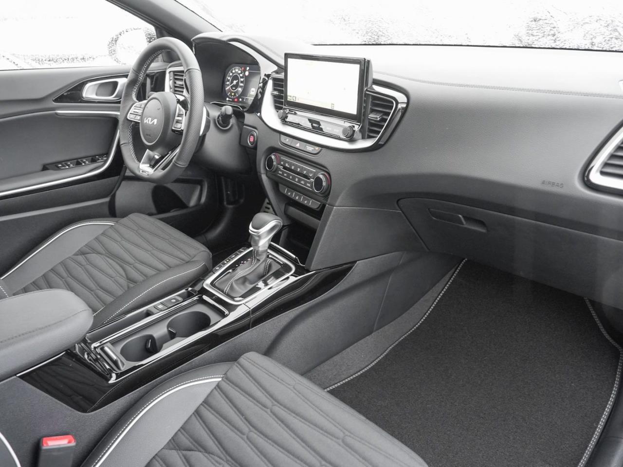 KIA Ceed SW 1.5T DCT GT-Line Navi Kamera ACC JBL