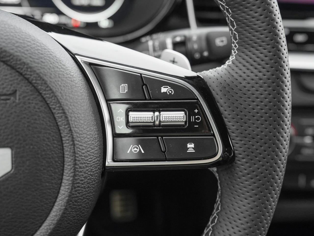 KIA Ceed SW 1.5T DCT GT-Line Navi Kamera ACC JBL