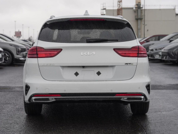 KIA Ceed SW 1.5T DCT GT-Line Navi Kamera ACC JBL