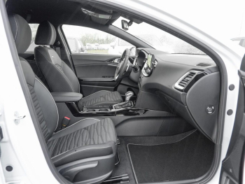 KIA Ceed SW 1.5T DCT GT-Line Navi Kamera ACC JBL