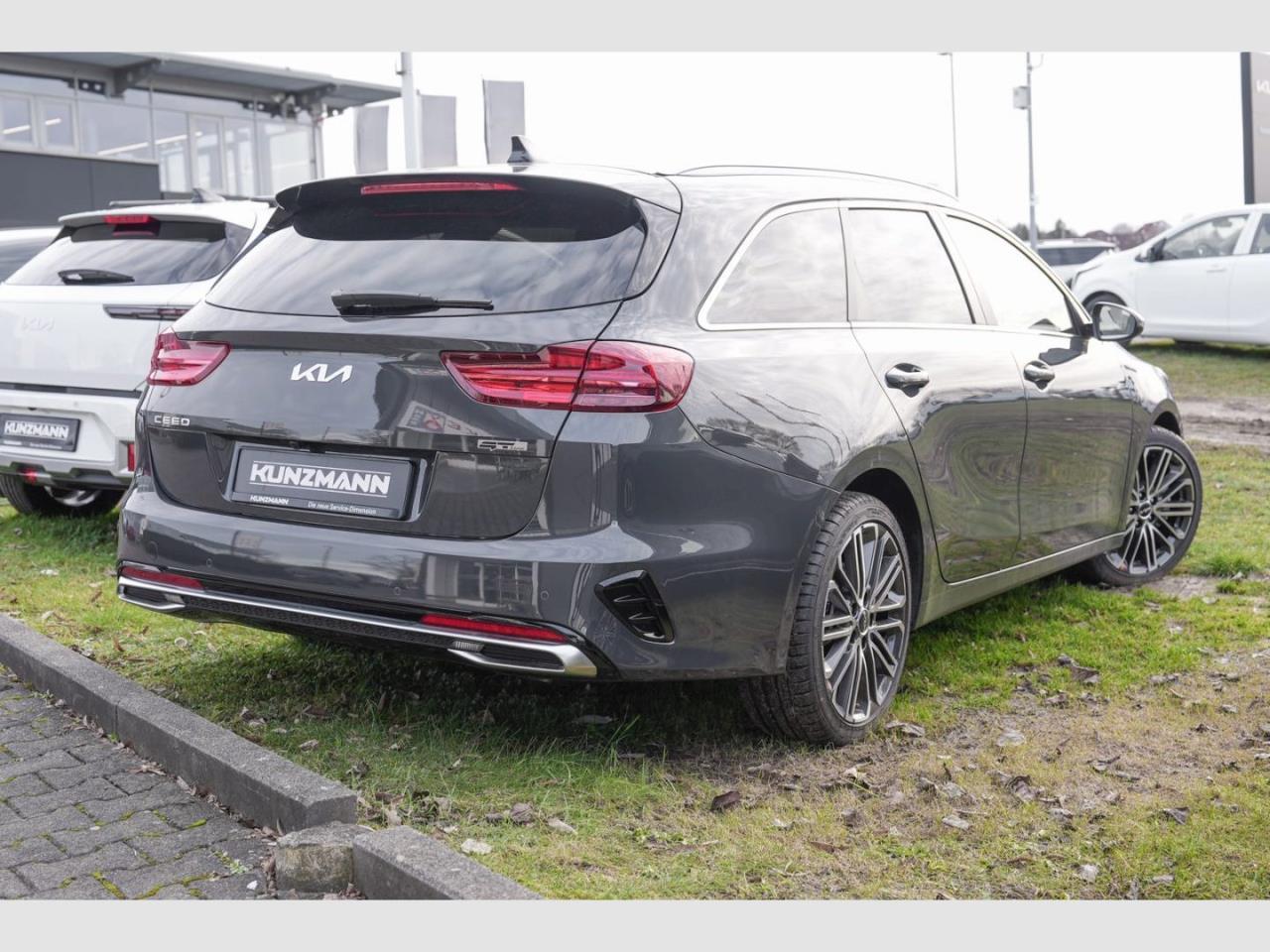 KIA Ceed SW 1.5T DCT GT-Line Navi Kamera JBL ACC