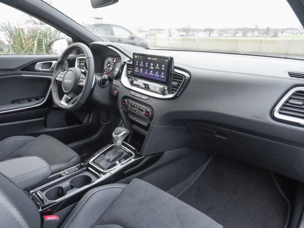 KIA Ceed SW 1.5T DCT GT-Line Panorama Kamera ACC JBL