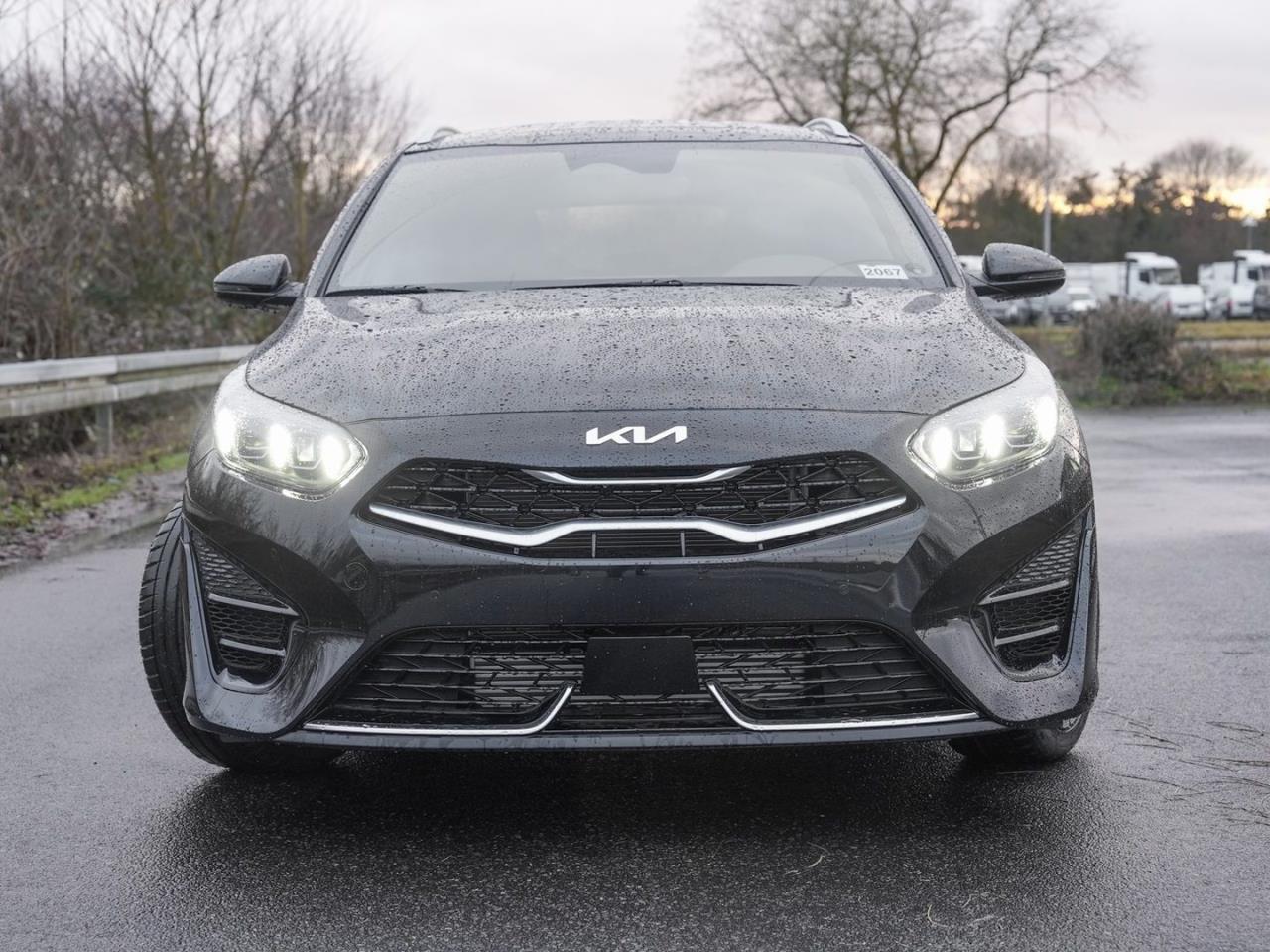 KIA Ceed SW 1.5T DCT GT-Line Panorama Kamera ACC JBL