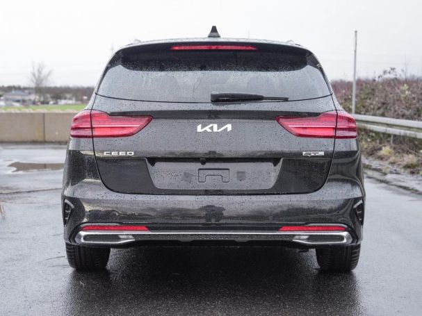 KIA Ceed SW 1.5T DCT GT-Line Panorama Kamera ACC JBL