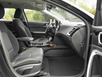 KIA Ceed SW 1.5T DCT Spirit Navi JBL-Sound ACC Kamera