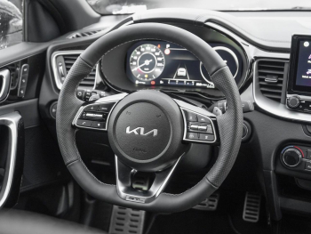 KIA Ceed 1.5T DCT GT-Line Navi Kamera ACC JBL