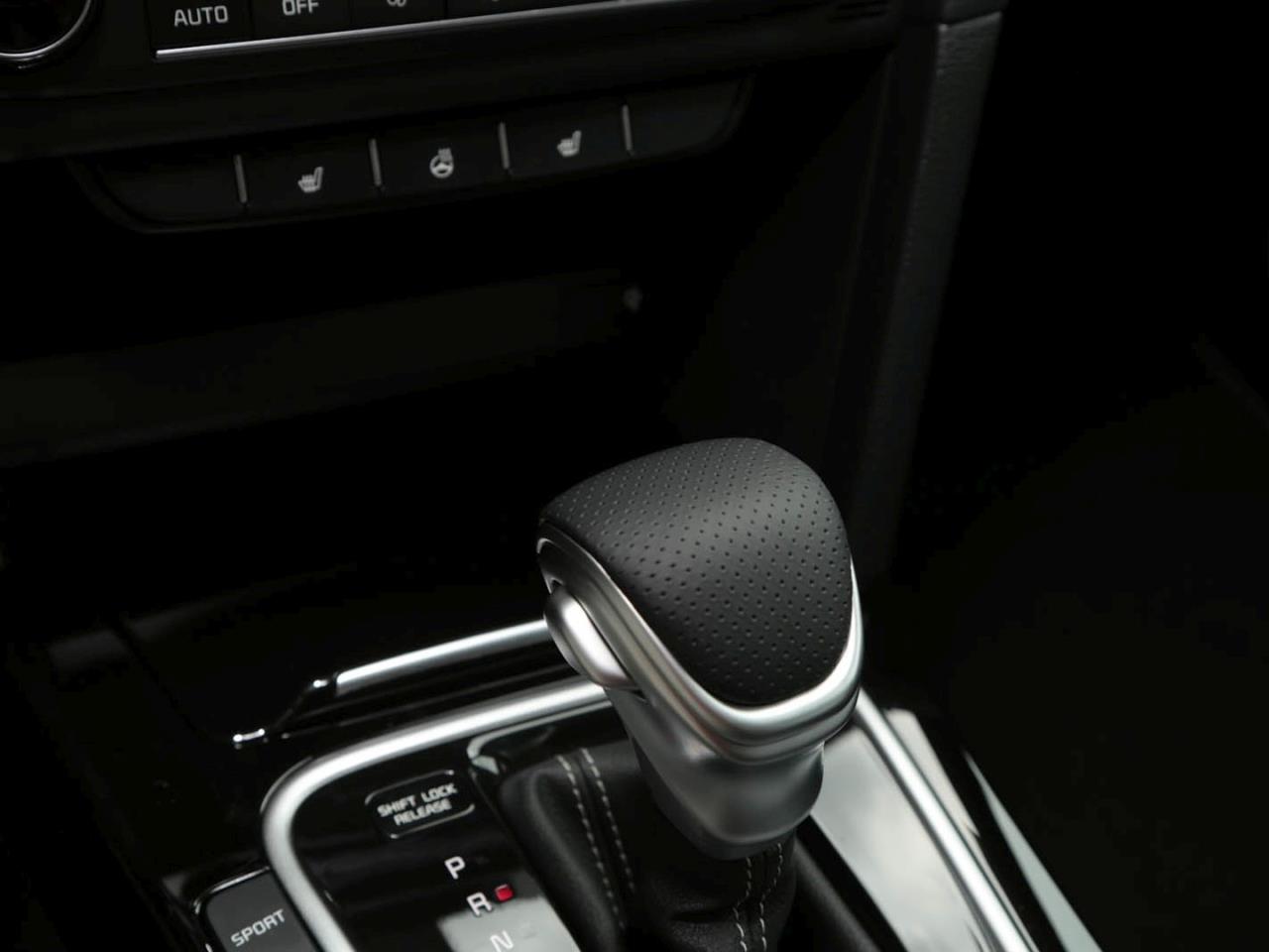 KIA Ceed 1.5T DCT GT-Line Navi Kamera Privacy JBL