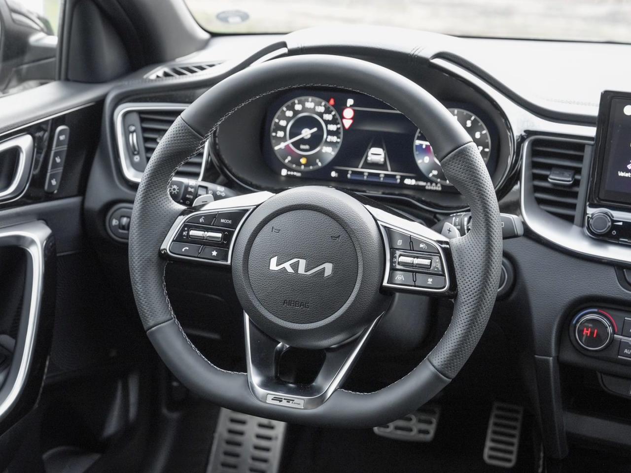 KIA Ceed 1.5T DCT GT-Line Navi Kamera JBL-Sound ACC