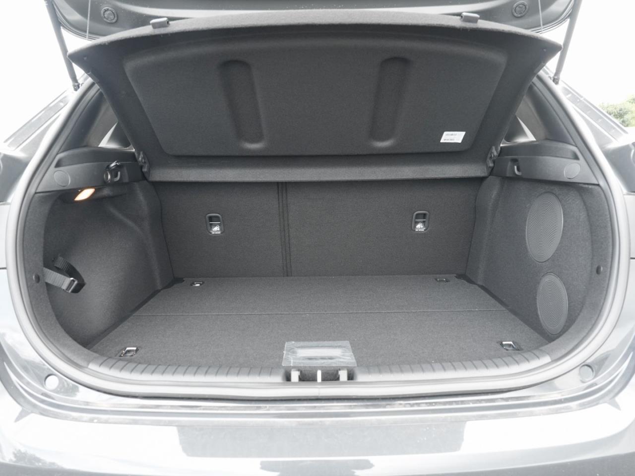 KIA Ceed 1.5T DCT Spirit Navi Kamera JBL-Sound ACC