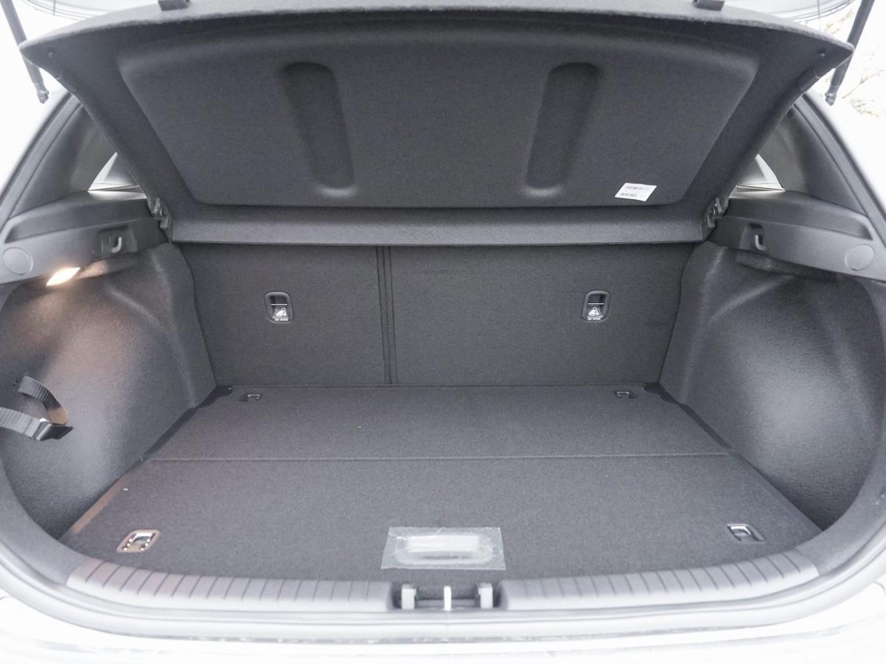 KIA Ceed 1.5T DCT Vision Navi Kamera ACC Lenkradhzg