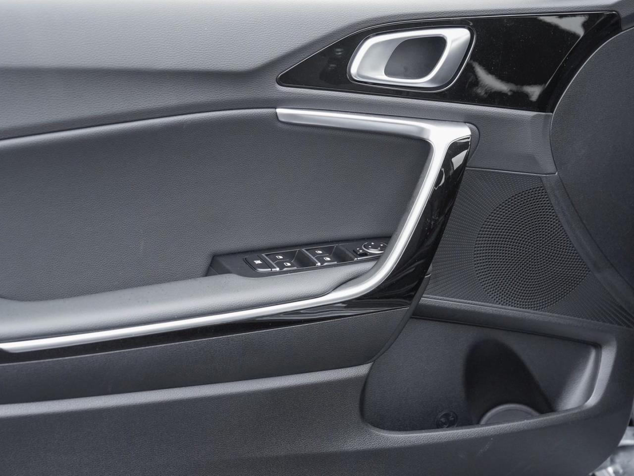 KIA Ceed 1.5T DCT Vision ACC KomfortPlusPaket SHZ