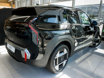KIA EV3 81,4 kWh Earth Sound-P DriveWise 360°