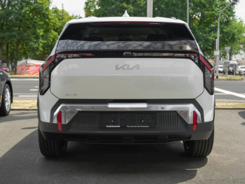 KIA EV3 81,4 kWh Earth DriveWise Privacy 360° ACC