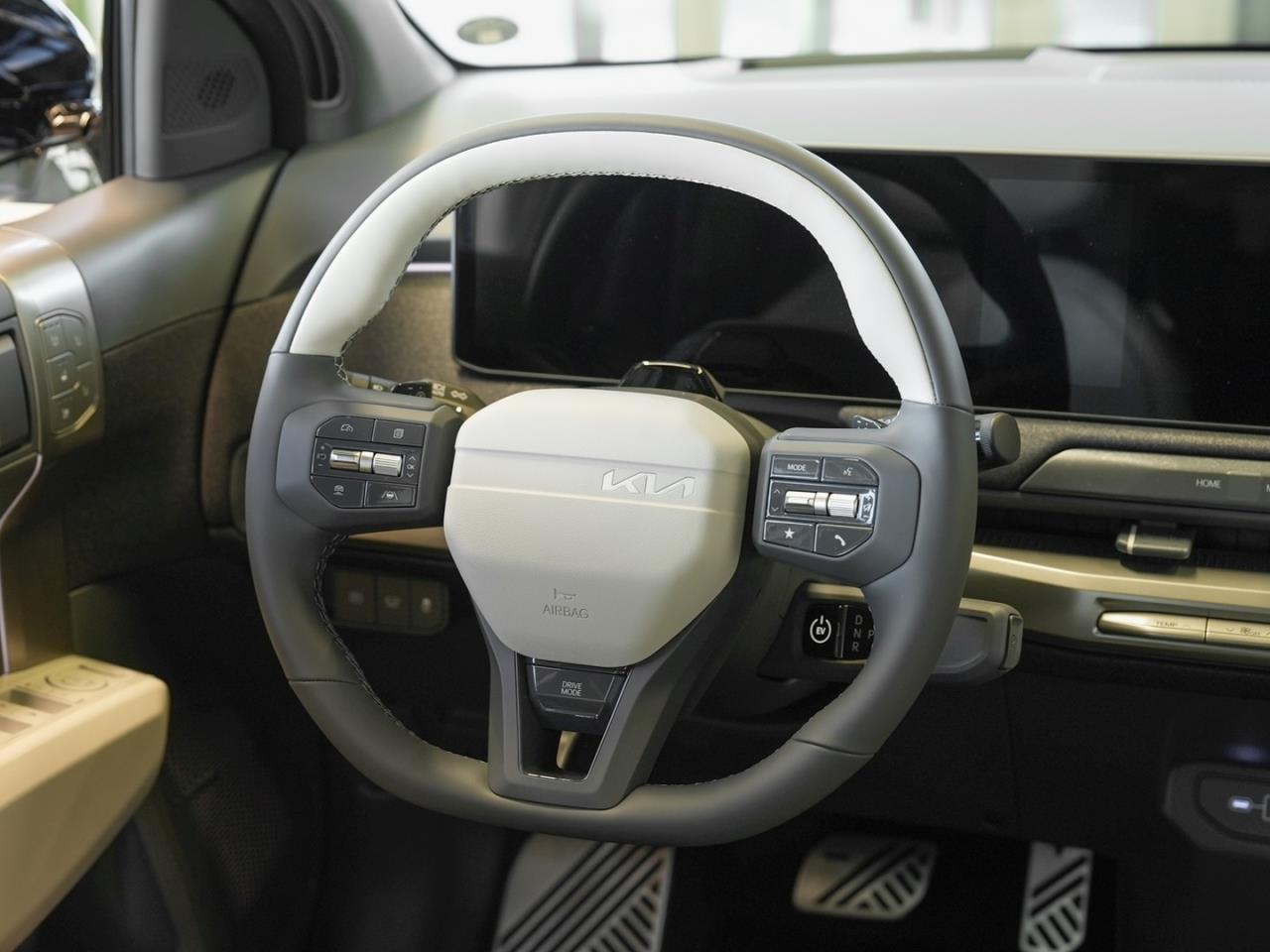 KIA EV3 81,4 kWh GT-Line HUD Harman 360° Glasdach