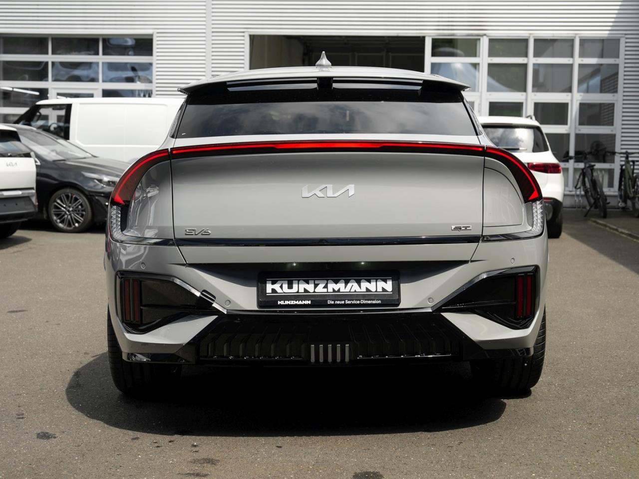 KIA EV6 GT 84 kWh AWD Glasdach Sitzklima 360° HUD