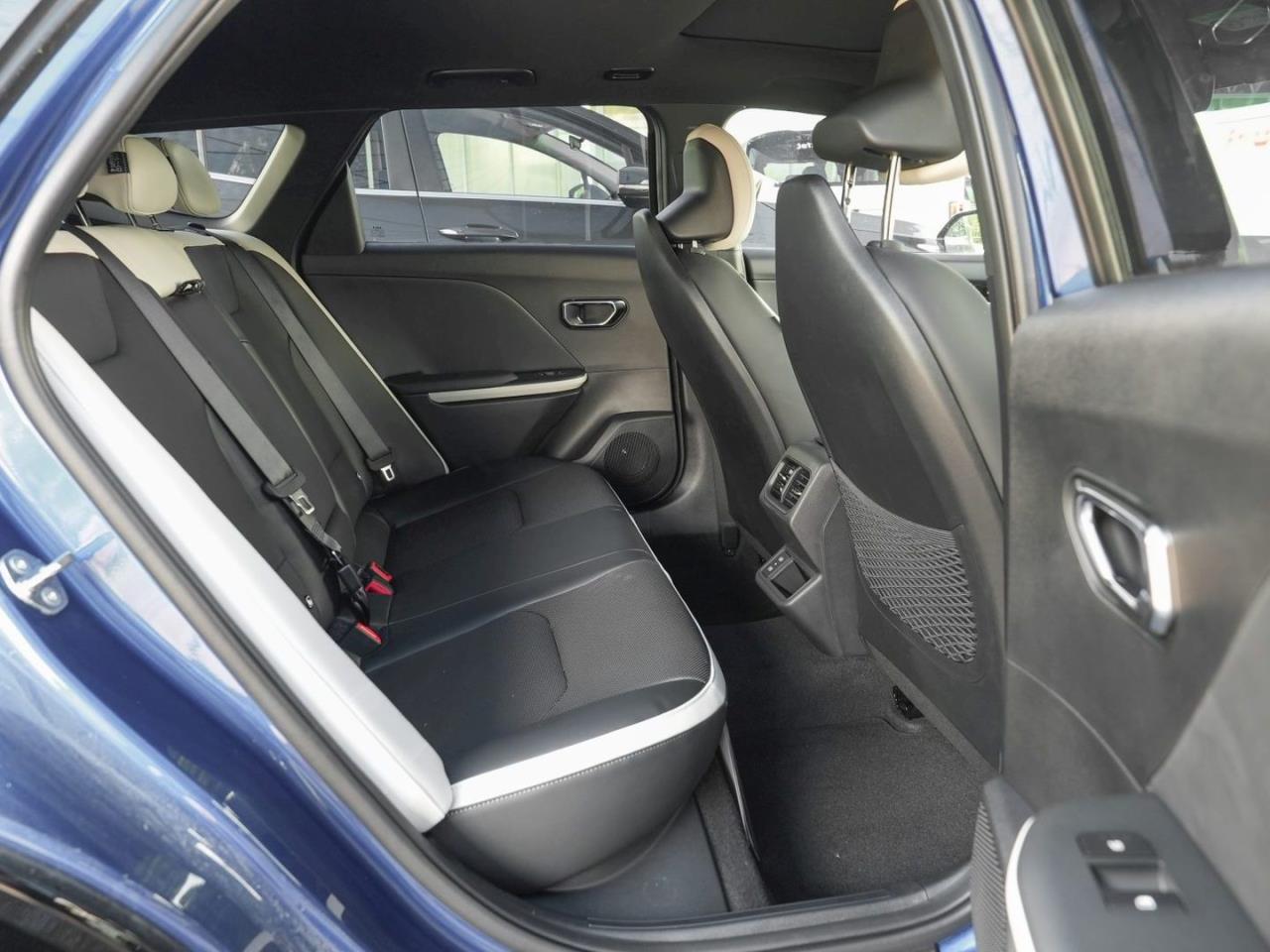 KIA K4 SW 1.6T DCT GT-Line Glasdach DriveWise SoundP