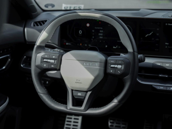 KIA K4 1.6T DCT GT-Line Panorama HeadUp SpurH 360°