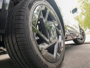 KIA Seltos 1.6T DCT AWD X-Line Harman/Kardon HUD 360°