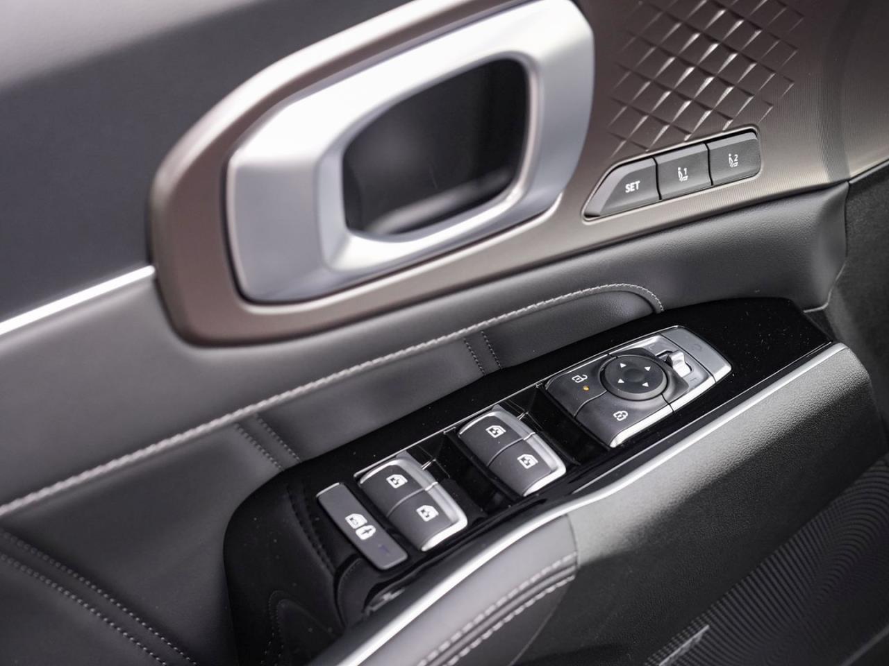 KIA Sorento 2.2 CRDi DCT AWD Platinum Memory HeadUp ACC