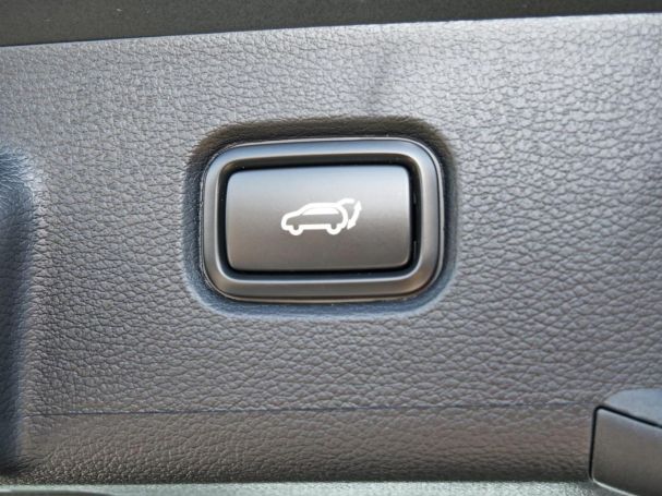KIA Sportage 1.6T DCT AWD Black Edition Panorama ACC