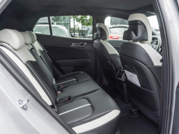KIA Sportage 1.6T DCT AWD GT-Line Panorama HUD 360°