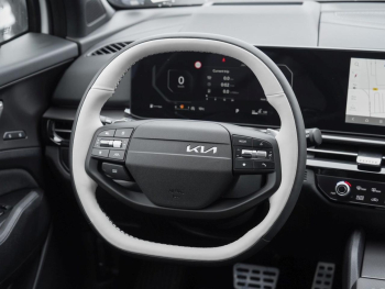 KIA Sportage 1.6T DCT GT-Line Navi Panorama HeadUp