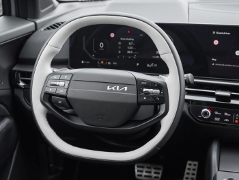 KIA Sportage 1.6T DCT GT-Line Panorama HeadUp 360°