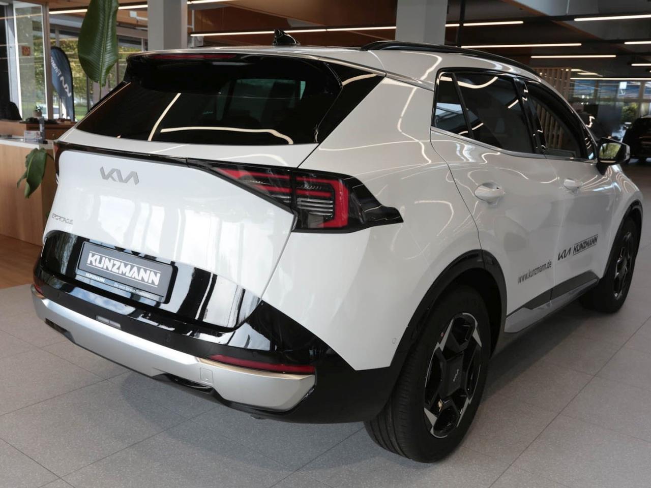 KIA Sportage 1.6T DCT Spirit Panorama HUD Totwinkel