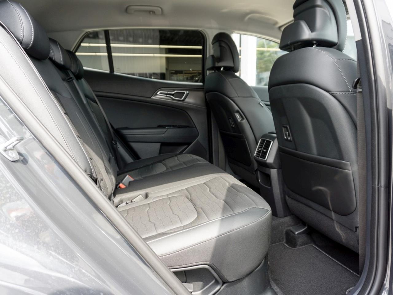 KIA Sportage 1.6T HEV Spirit Navi Harman/Kardon 360°