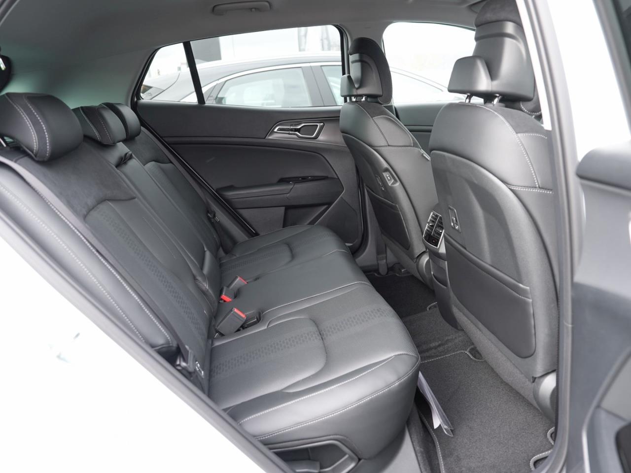 KIA Sportage 1.6T PHEV AWD Plug&Ride Navi EasyPack