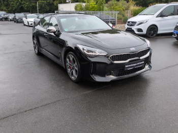 KIA Stinger 3.3 V6 T-GDI  4WD GT Schiebedach HUD ACC