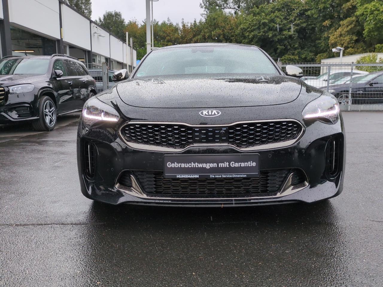 KIA Stinger 3.3 V6 T-GDI  4WD GT Schiebedach HUD ACC