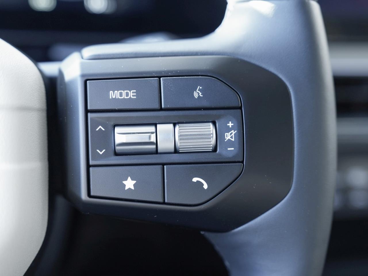 KIA Stonic 1.0T DCT GT-Line Kamera ACC Klima Navi