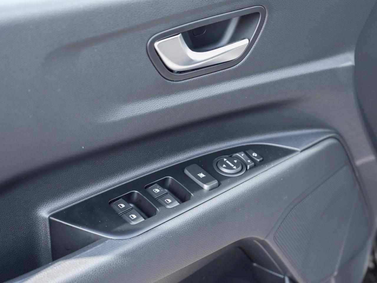 KIA Stonic 1.0T DCT Vision Kamera Privacy Lenkradhzg