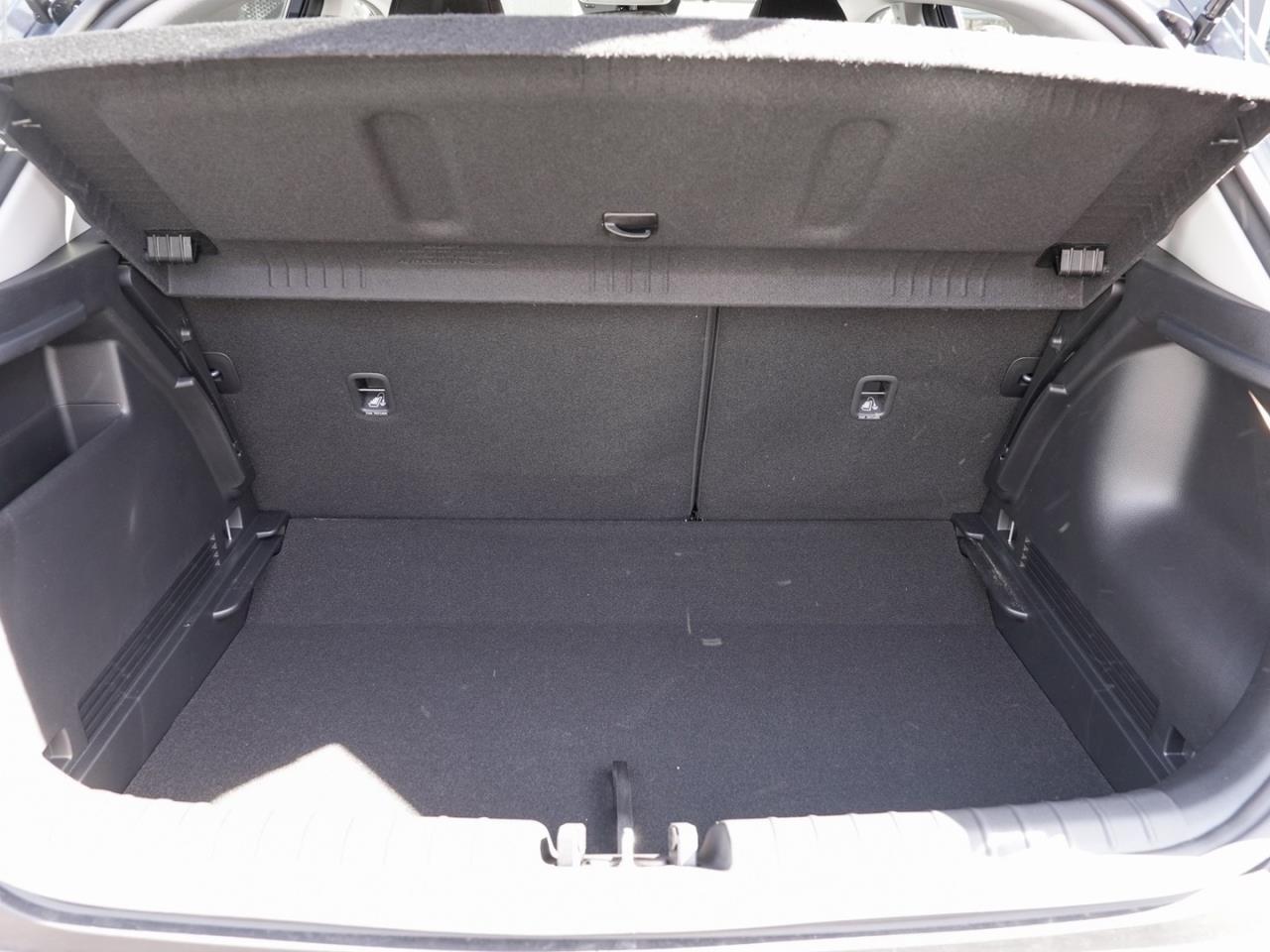 KIA Stonic 1.0T DCT Vision Kamera Privacy Lenkradhzg