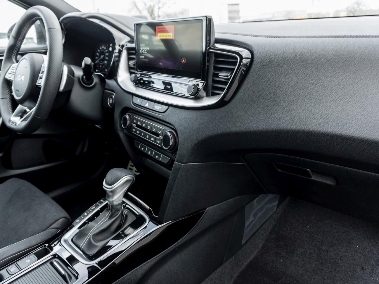 KIA XCeed 1.5T DCT GT-Line Navi Panorama Kamera ACC