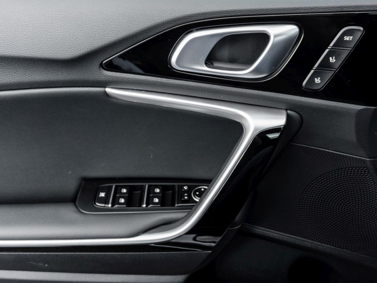 KIA XCeed 1.5T DCT GT-Line Navi Panorama Kamera ACC