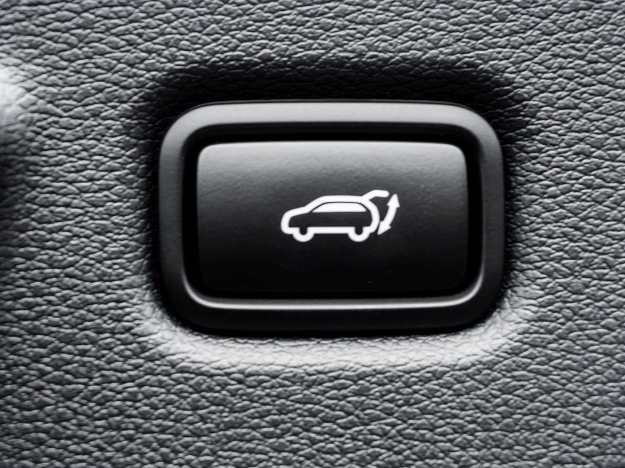 KIA XCeed 1.5T DCT GT-Line Navi Panorama Kamera ACC