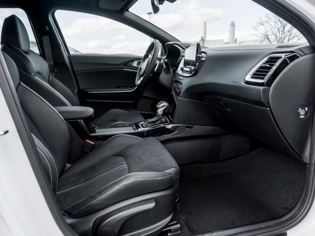 KIA XCeed 1.5T DCT GT-Line Navi Panorama Kamera ACC