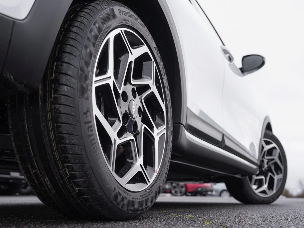 KIA XCeed 1.6T DCT GT-Line Kamera ACC Memory Klima