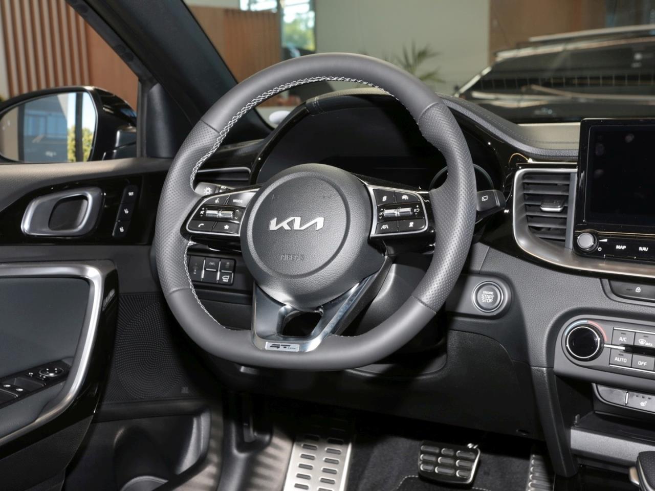 KIA XCeed 1.6T DCT GT-Line Navi Glasdach Fond-SHZ