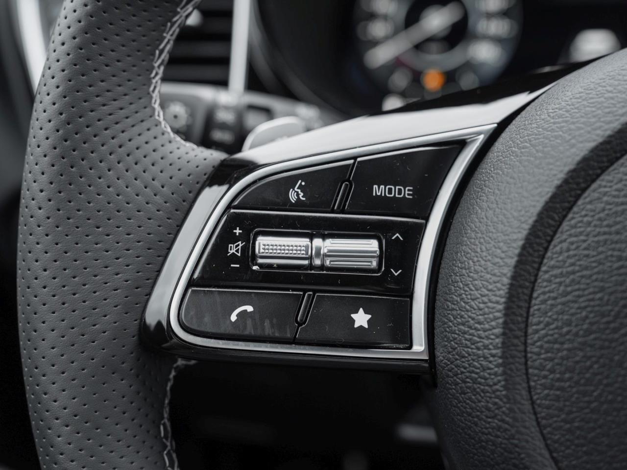 KIA XCeed 1.6T DCT GT-Line Memory Kamera Klima