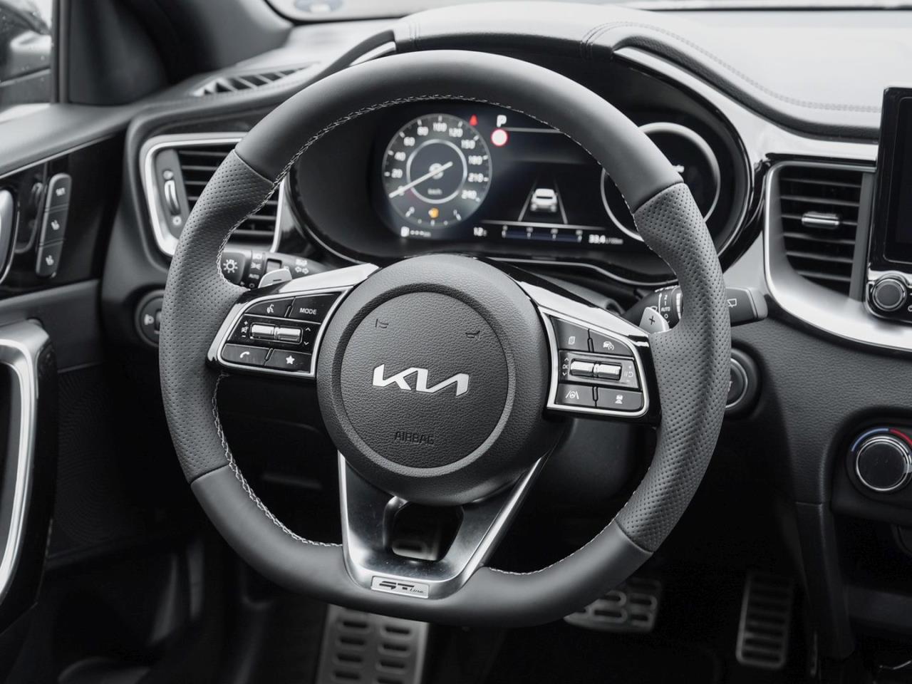 KIA XCeed 1.6T DCT GT-Line Memory Kamera Klima