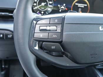 KIA XCeed 1.6T DCT Spirit Navi Glasdach Sound-P ACC
