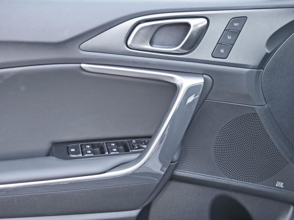 KIA XCeed 1.6T DCT Spirit Navi Glasdach Sound-P ACC