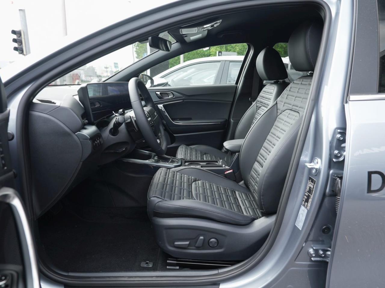 KIA XCeed 1.6T DCT Spirit Navi Kamera Sound-P ACC